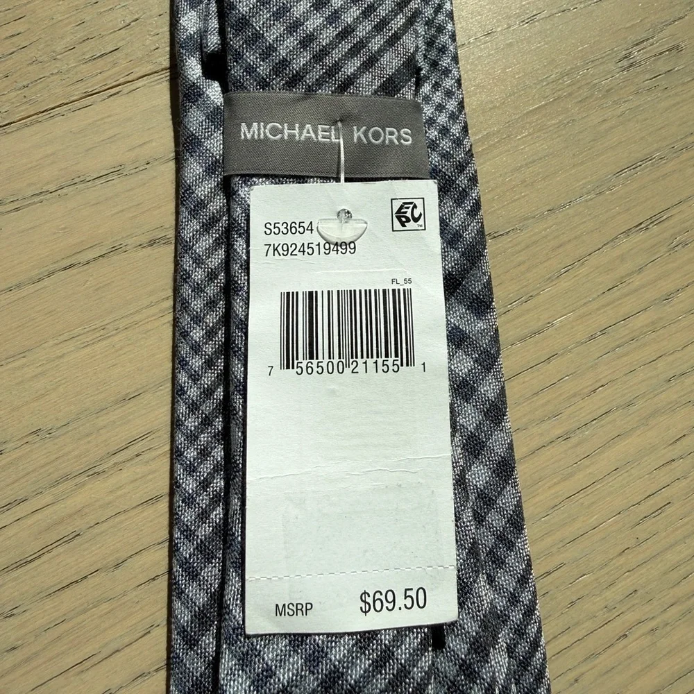 NWT Michael Kors Classic Black and Gray Checkered Tie